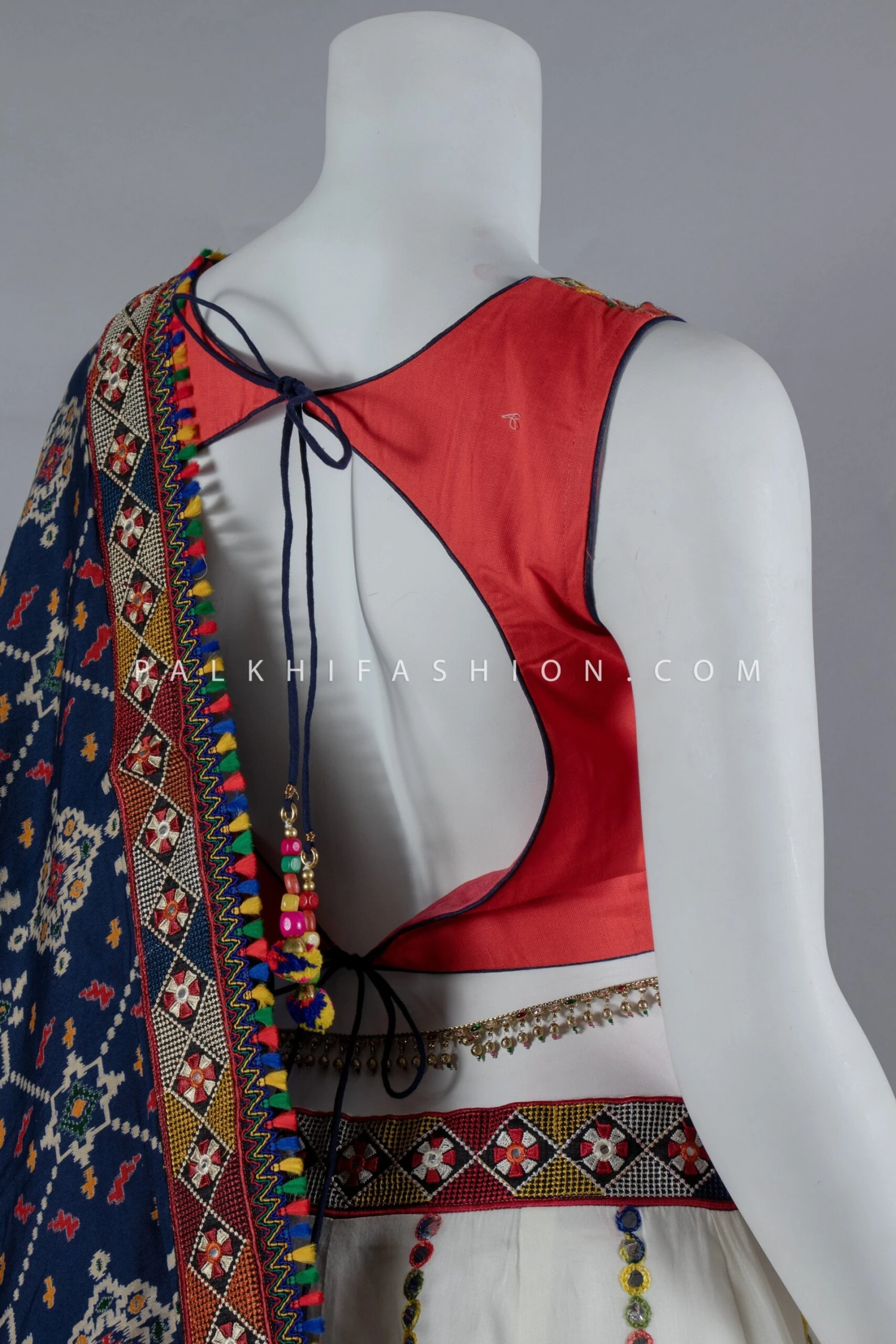 Elegant Navratri Chaniya Choli Set With Patola Silk Dupatta - Palkhi Fashion 5 Elegant Navratri Chaniya Choli Set With Patola Silk Dupatta - Palkhi Fashion - Image 3