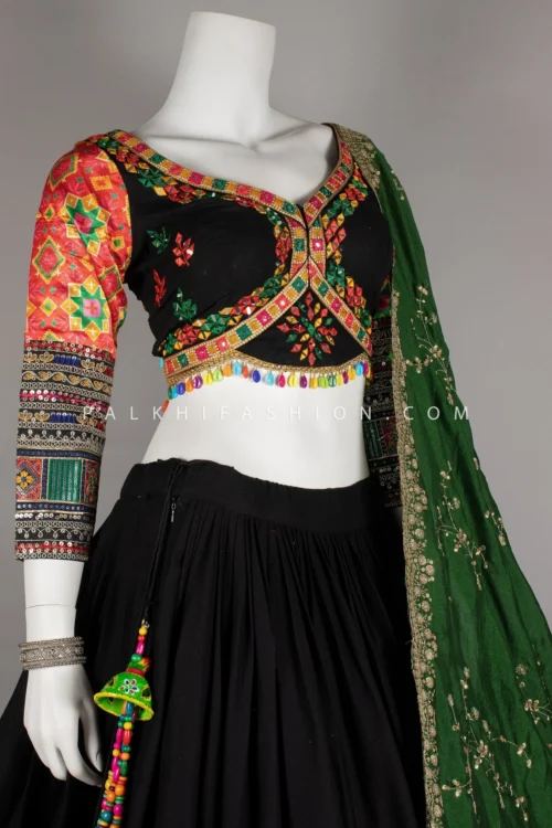 Sparkle & Spin: Black Vintage Work Designer Chaniya Choli Set 9 Sparkle & Spin: Black Vintage Work Designer Chaniya Choli Set -Indian Wear Shop sparkle spin black vintage work designer chaniya choli set 316689 scaled