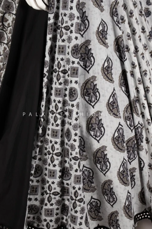 Stylish Black Navratri Chaniya Choli With Jaipur & Ajrakh Prints – Palkhi Fashion -Indian Wear Shop stylish black navratri chaniya choli with jaipur ajrakh prints palkhi fashion 239809 scaled