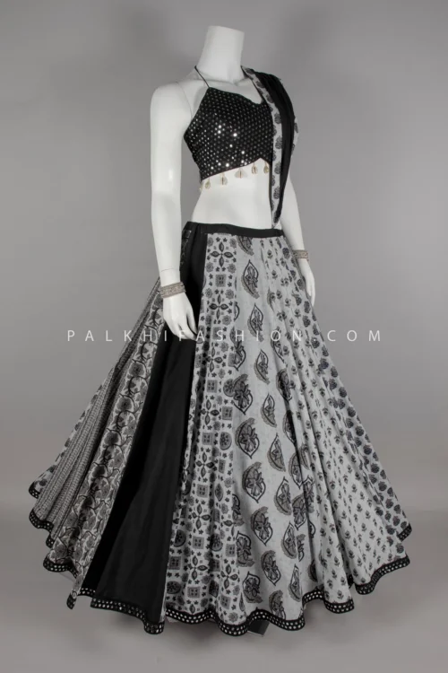 Stylish Black Navratri Chaniya Choli With Jaipur & Ajrakh Prints – Palkhi Fashion