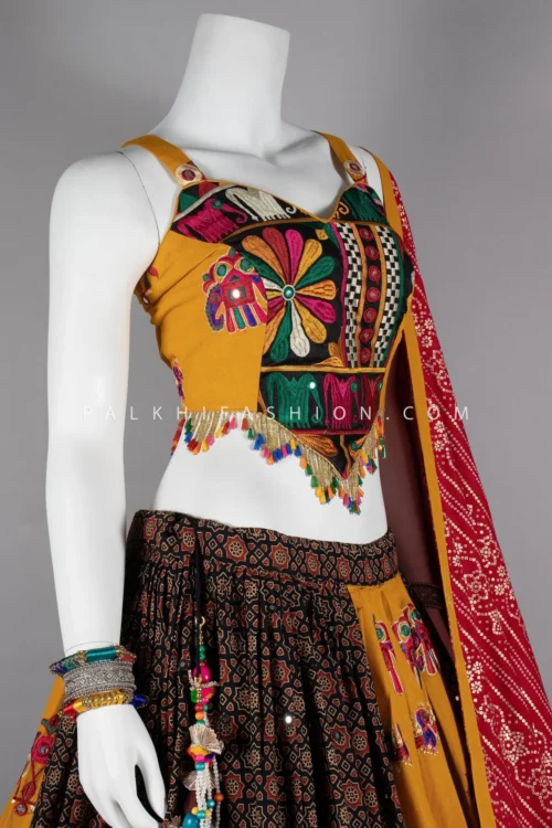 Vibrant Multi-Color Designer Navratri Chaniya Choli Set – Palkhi Fashion 8 Vibrant Multi-Color Designer Navratri Chaniya Choli Set – Palkhi Fashion -Indian Wear Shop vibrant multi color designer navratri chaniya choli set palkhi fashion 869123 scaled